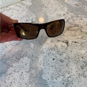 Maui Jim - Peahi Tortoise Polarized Wraparound Sunglasses - Never Worn